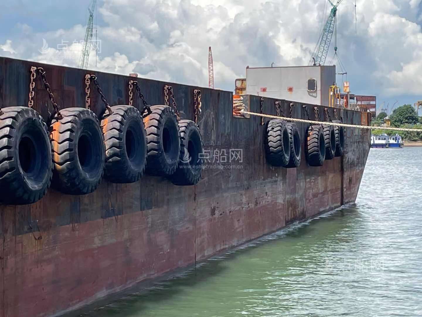 出售330尺无动力驳船
