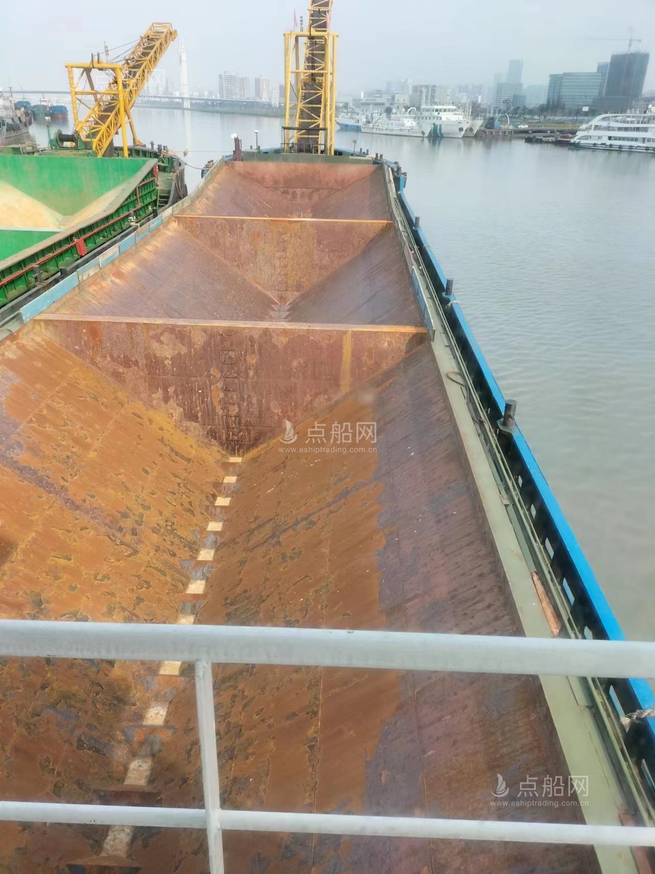 出售1601吨自卸砂船