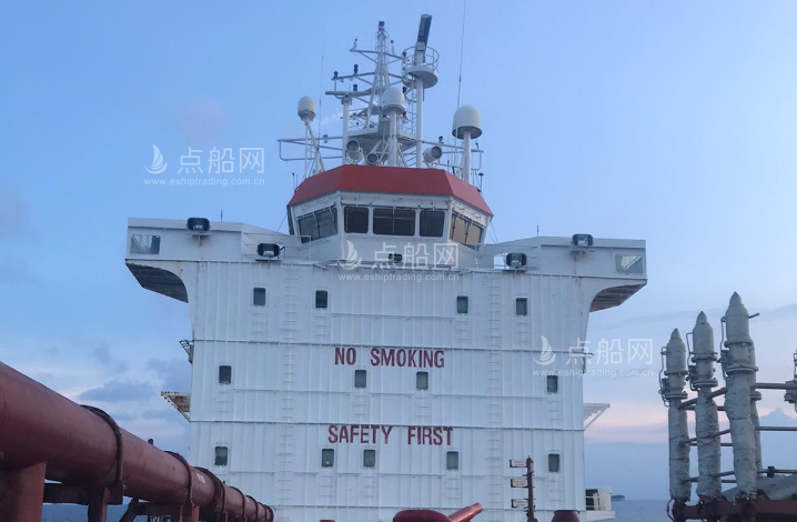 出售8143吨成品油船
