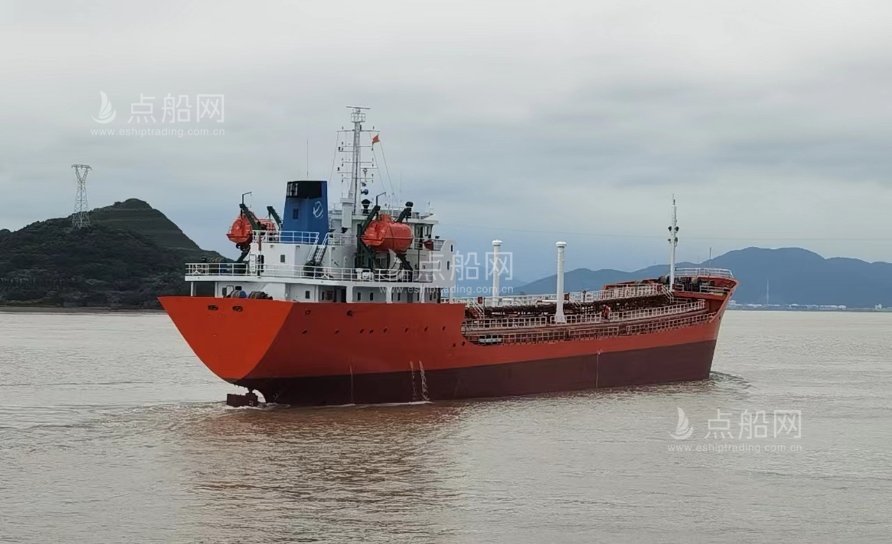 出售6612吨成品油船
