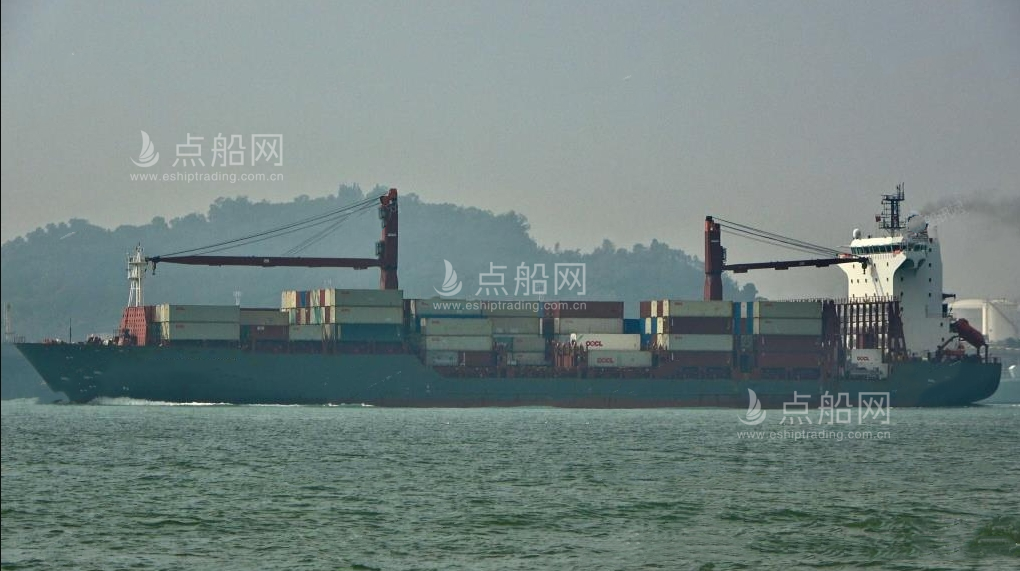 出售1732箱集装箱船