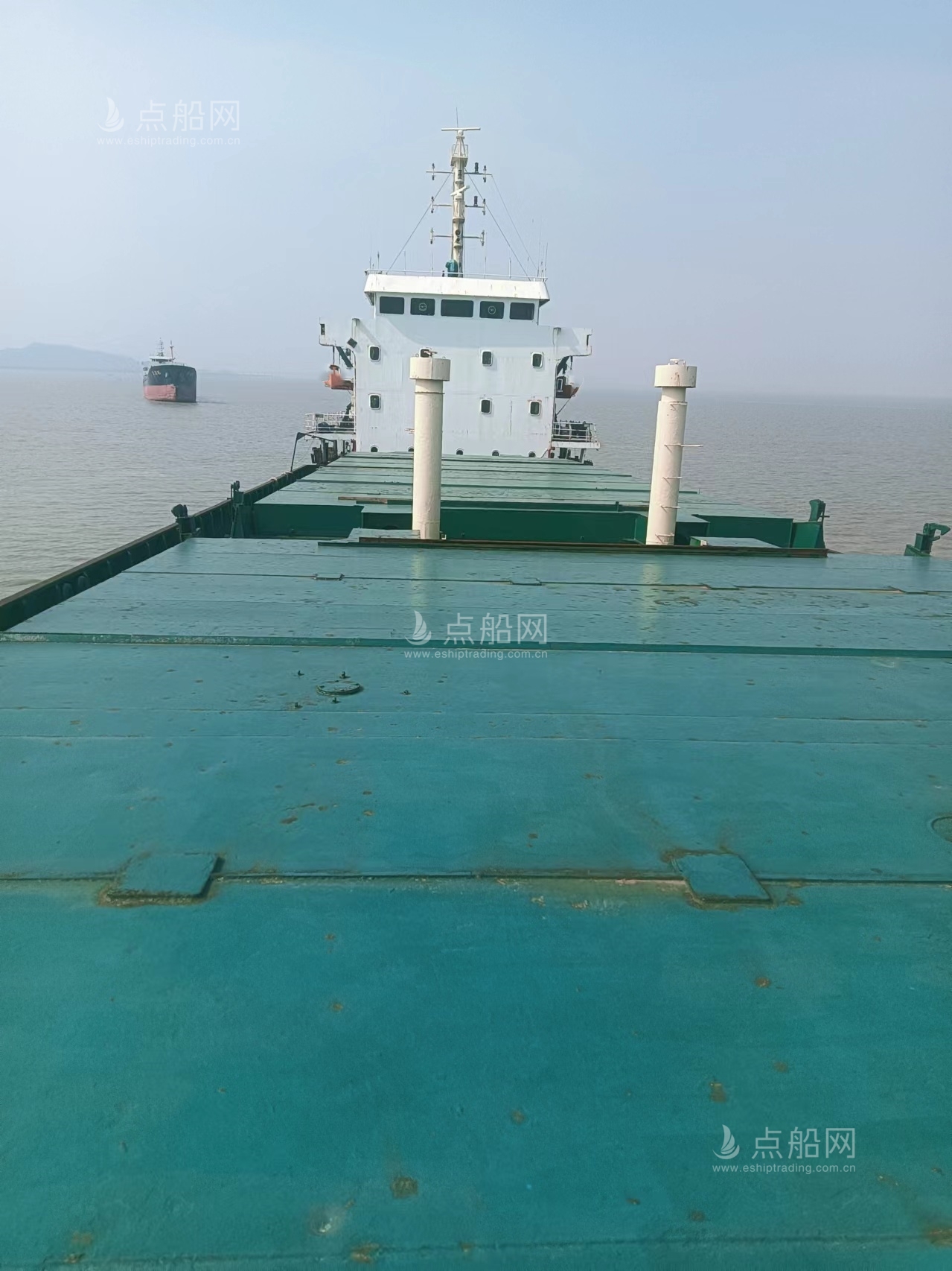 出售5000吨散货船