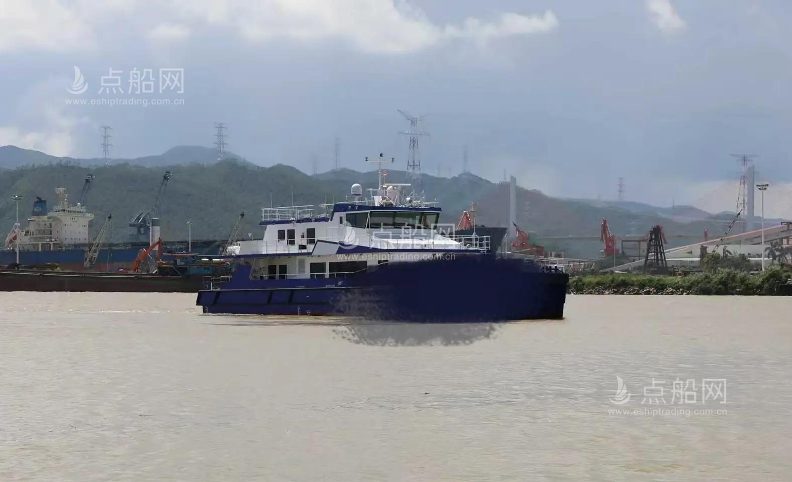 出售31.2米交通船