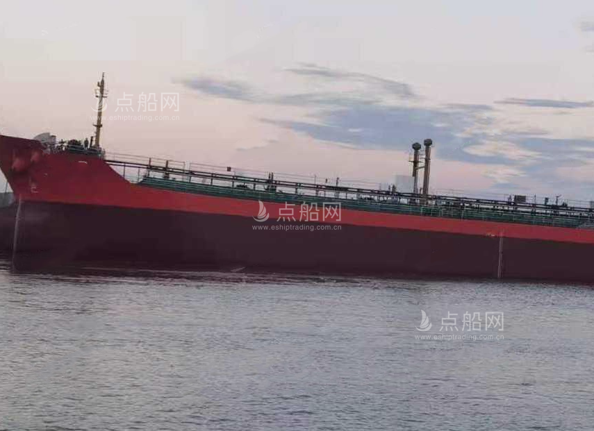 出售8500吨成品油船