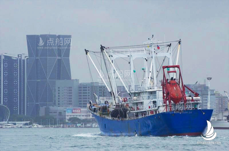 出售2950吨冷藏船