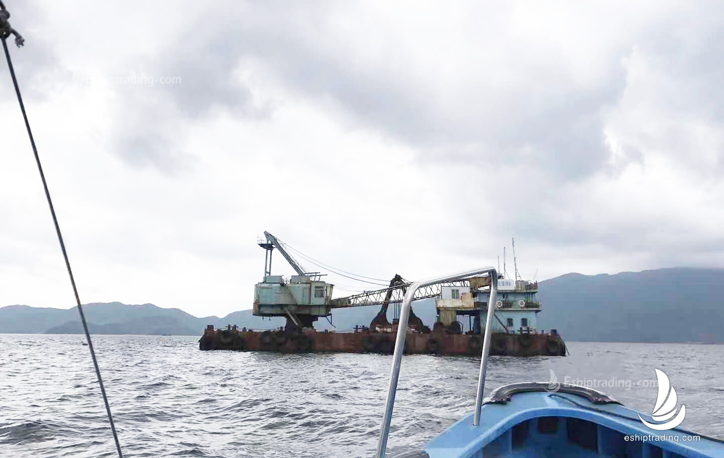 8 m3 Grab Dredger For Sale
