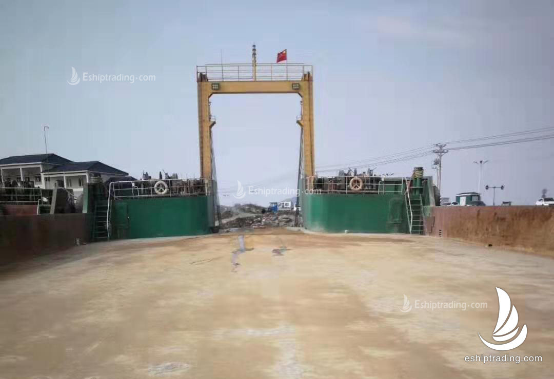 3200 T Deck Barge/LCT For Sale