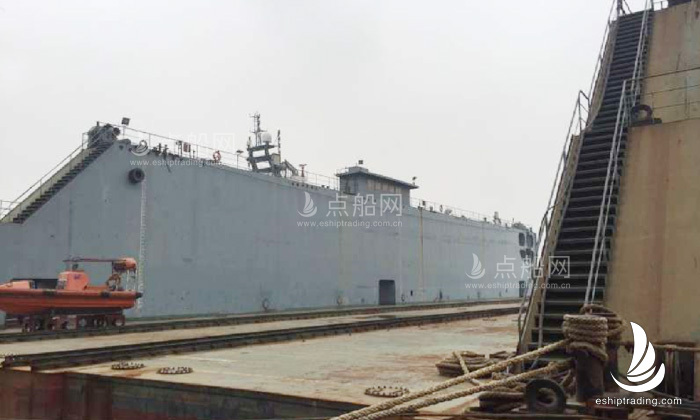 出售5500吨浮船坞