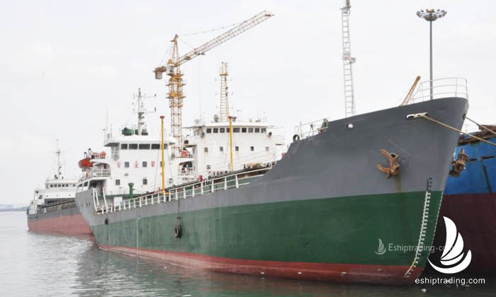 3210 T Product Oil Tanker For Sale