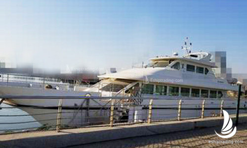 90 P Catamaran For Sale