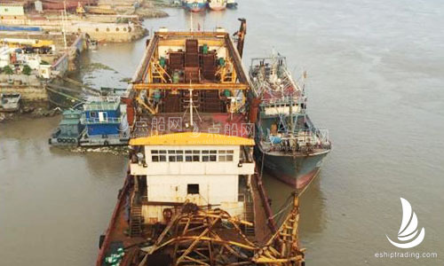 出售2000M3/H吸沙船