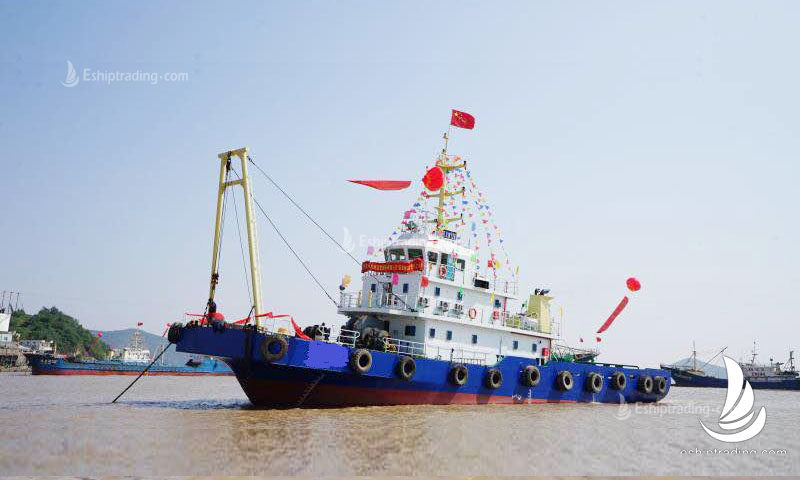 2700 PS Harbor Tug For Sale