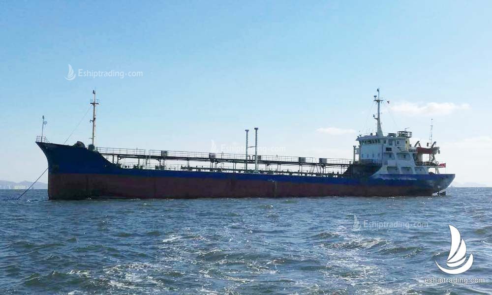 2422 T Product Oil Tanker For Sale