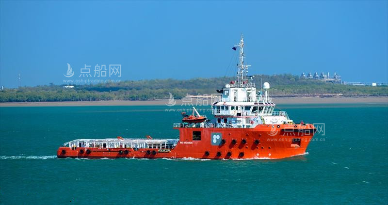 出售10880马力三用拖轮