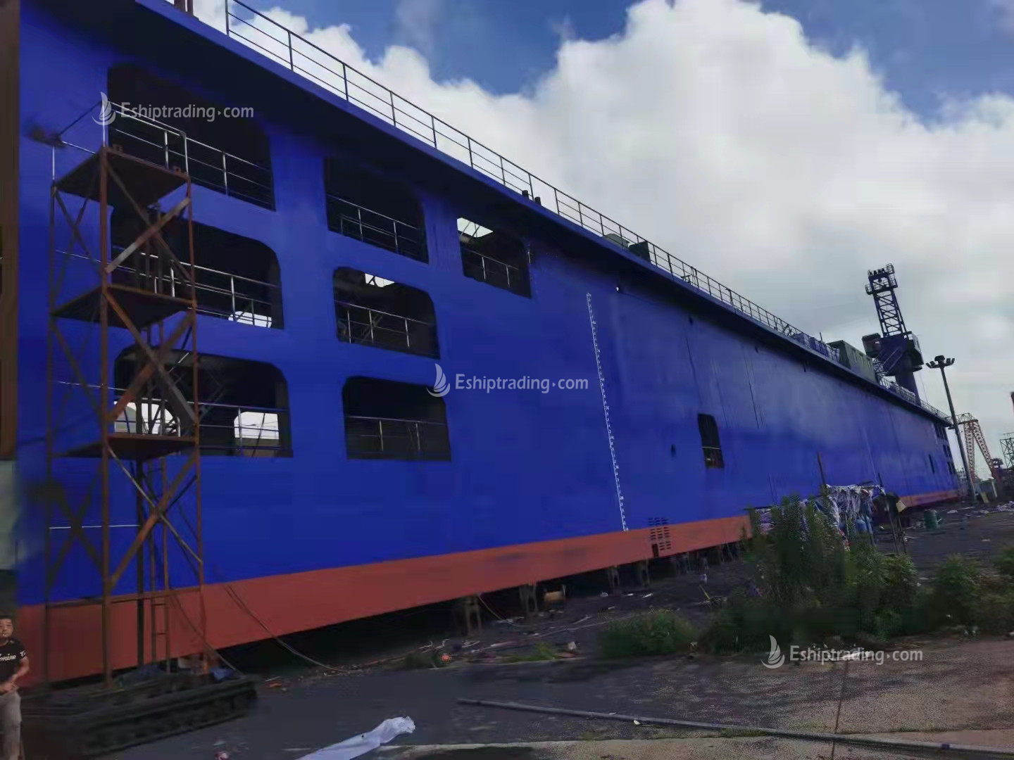 5000 T Floating Dock  For Sale