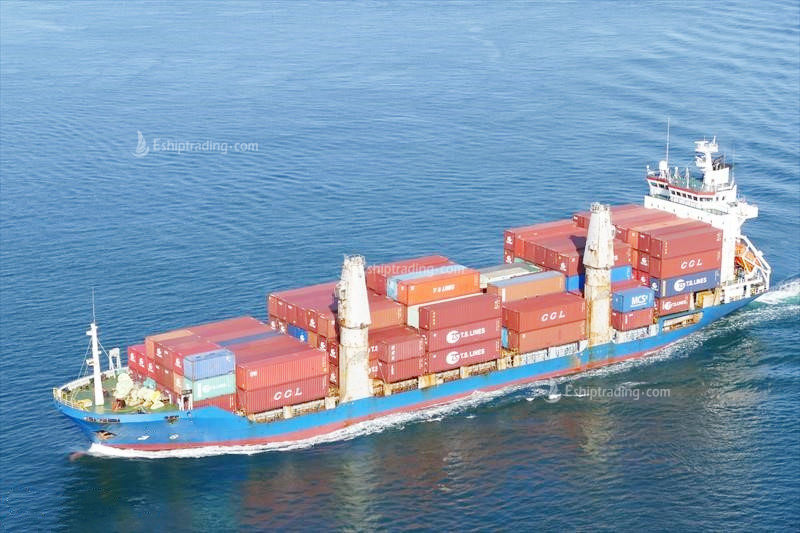 607 TEU Container Ship For Sale