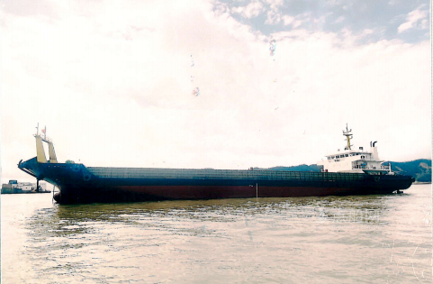 出售4896吨甲板货驳