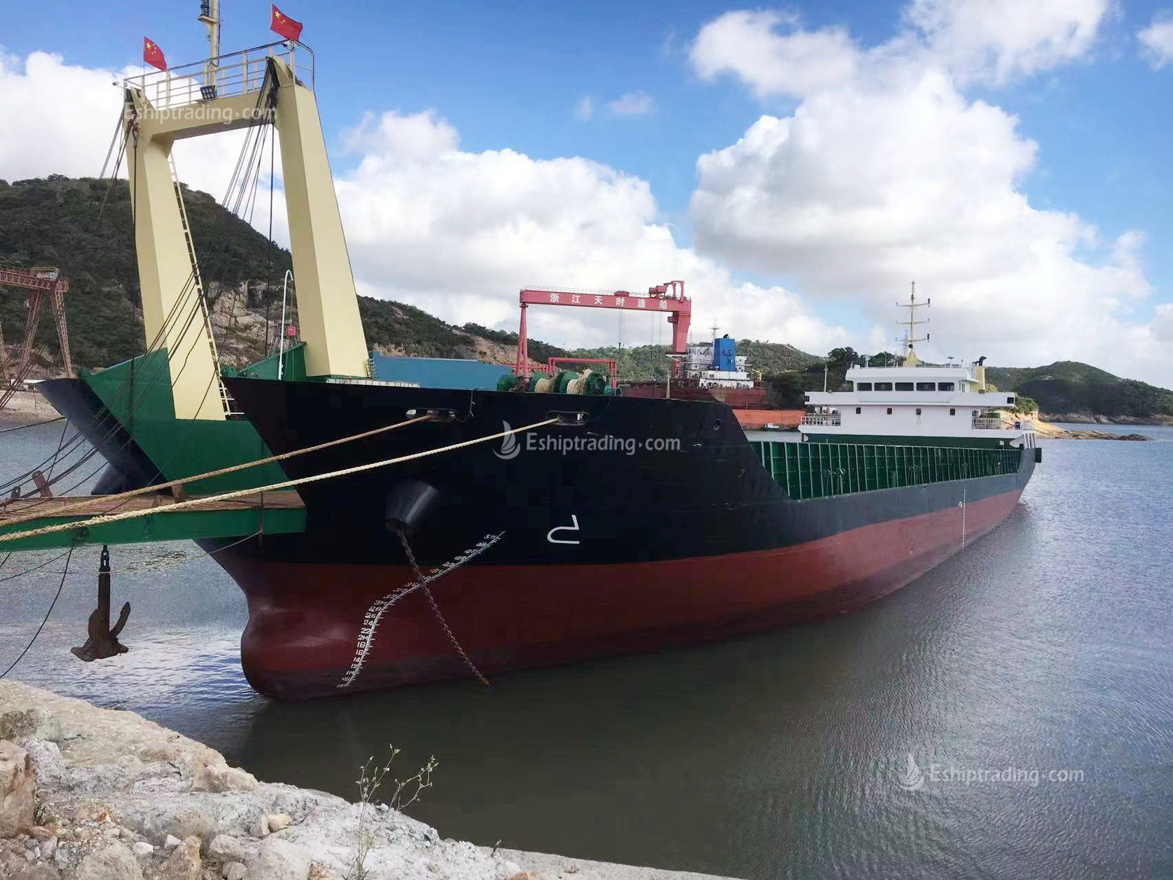 5002 T Deck Barge /LCT For Sale