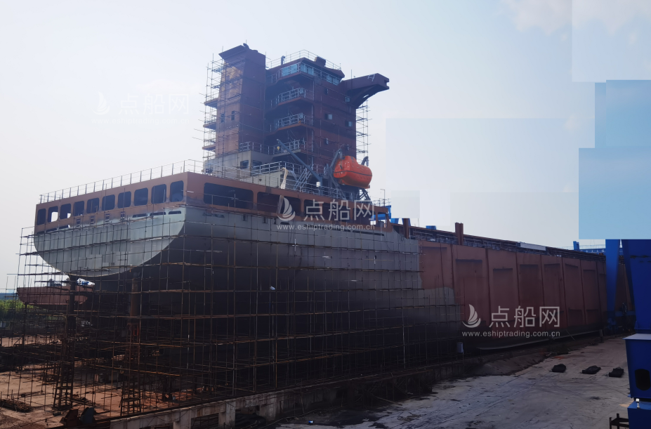 出售在建24500吨多用途船
