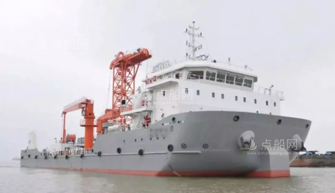 出售79米铺缆船