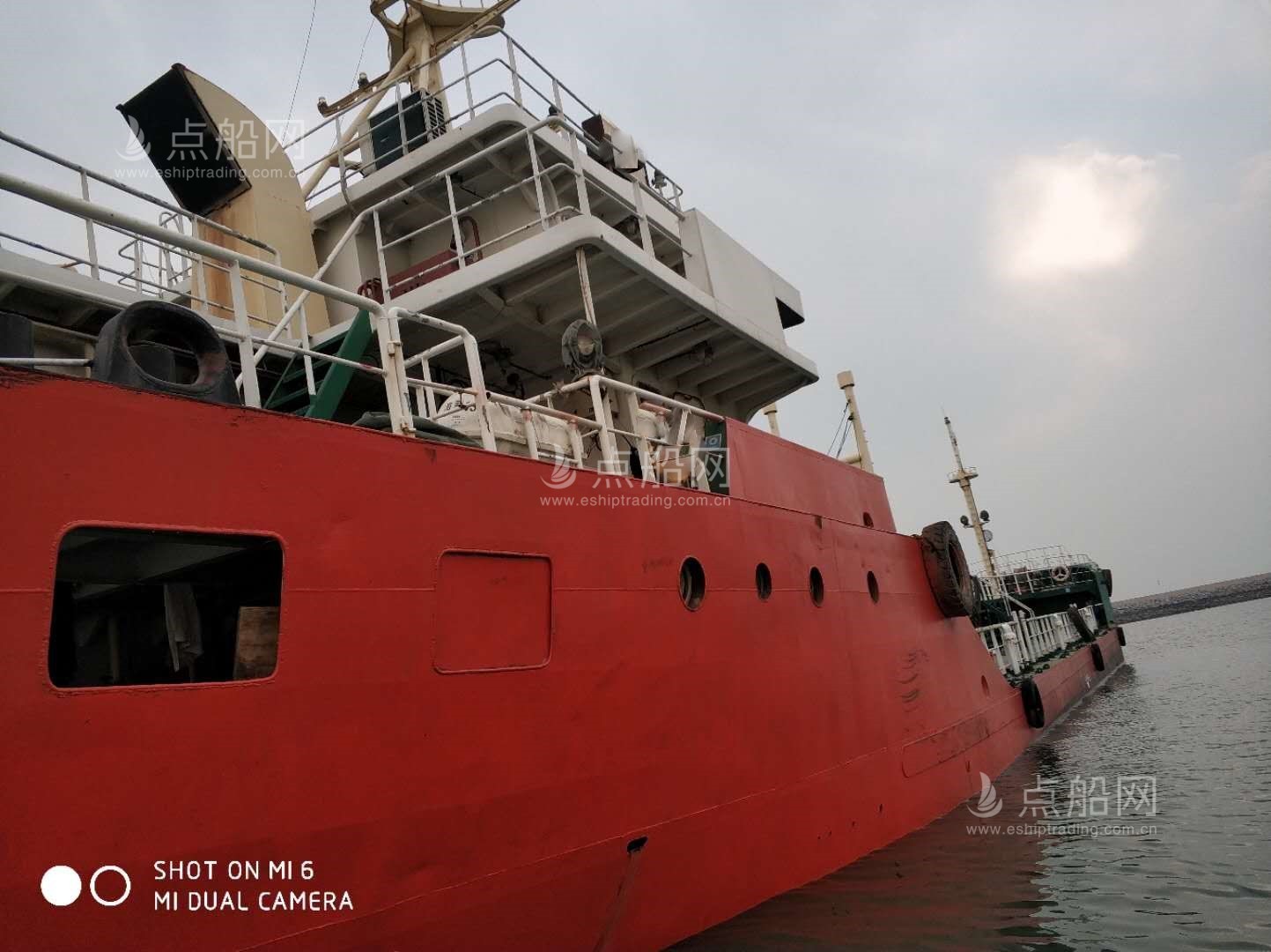 出售853吨加油船