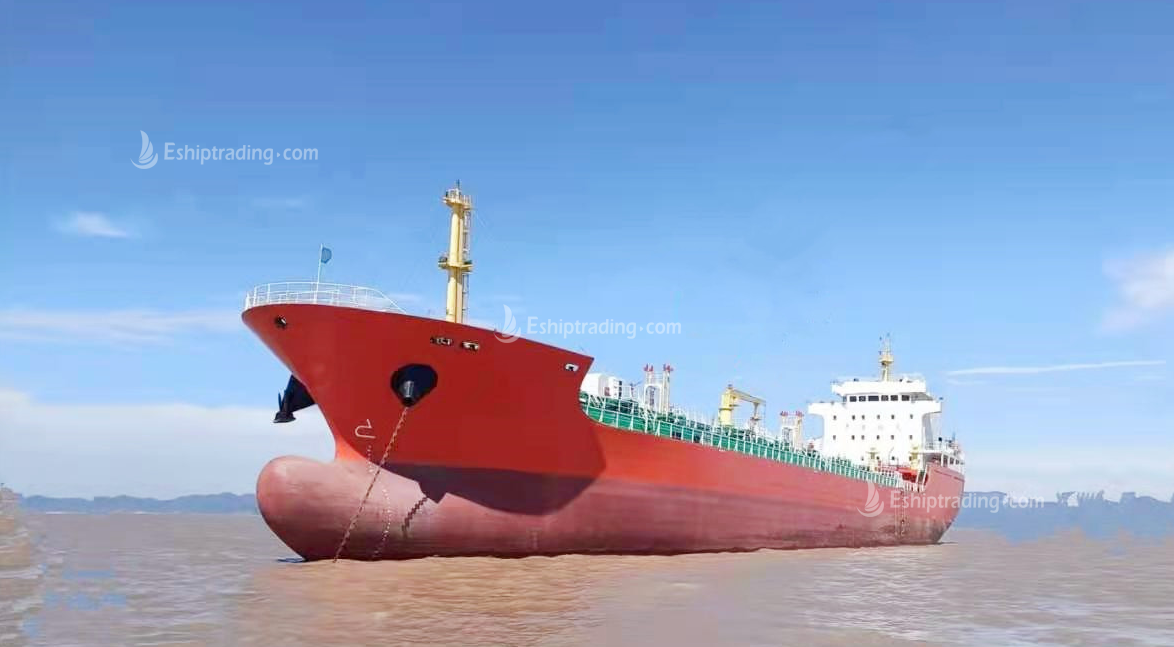 9851 T Product Oil Tanker For Sale