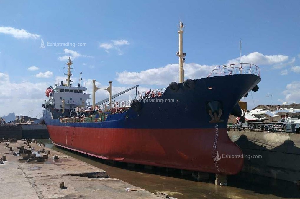 2630 T Bunkering Ship For Sale