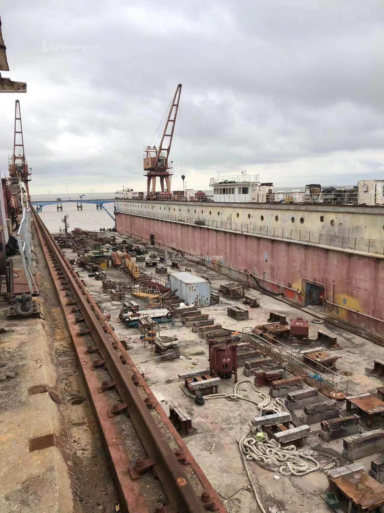6500 T Floating Dock  For Sale