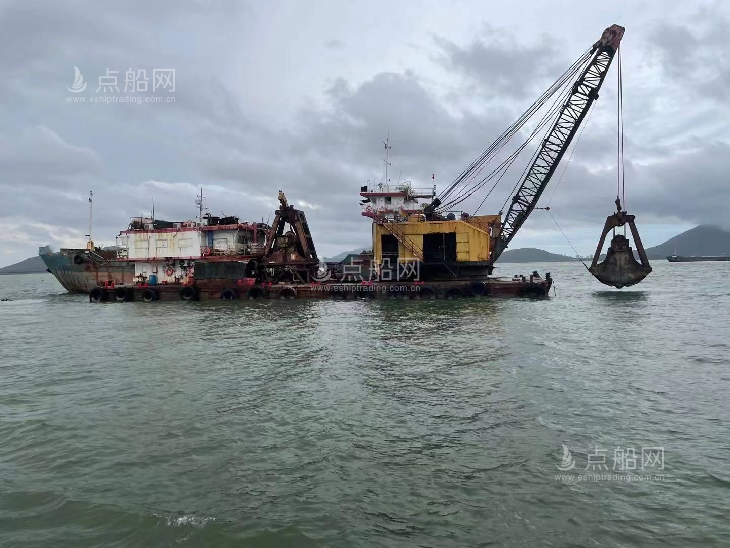 出售8m³抓斗挖泥船