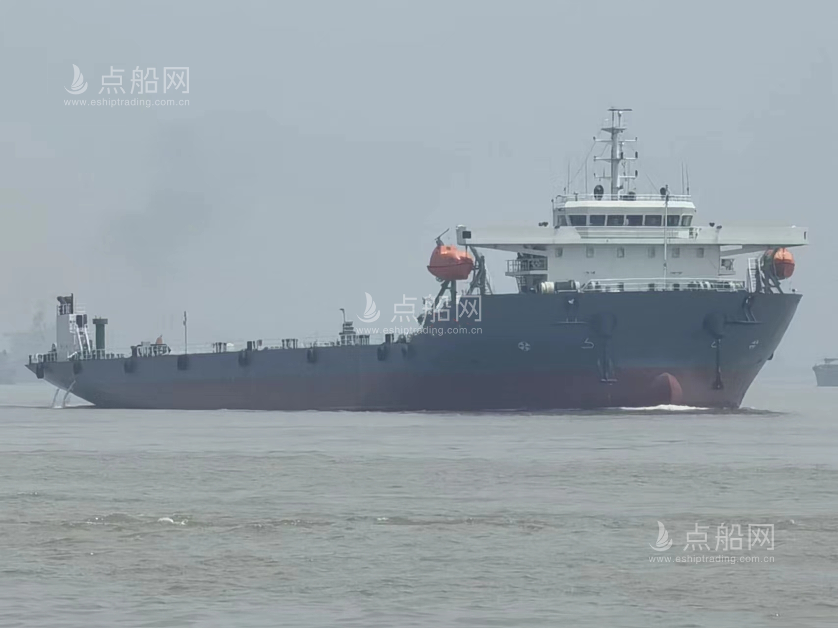 出售13000吨甲板货驳