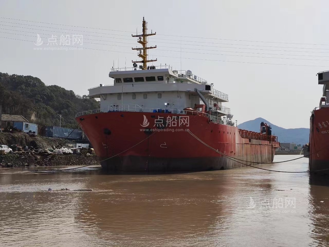 出售4597马力平台供应船