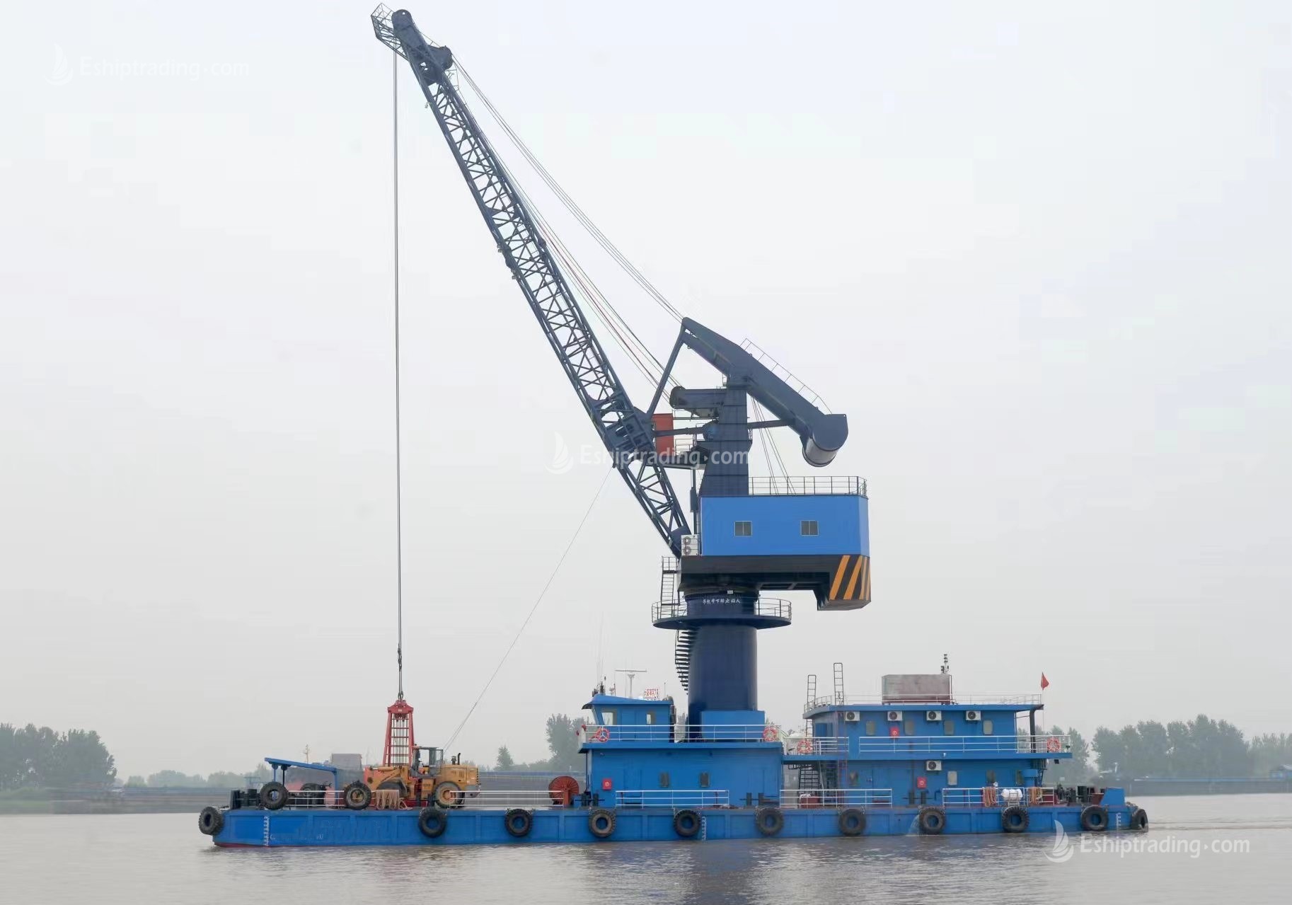 25 T Fully Revolving Floating Crane For Sale