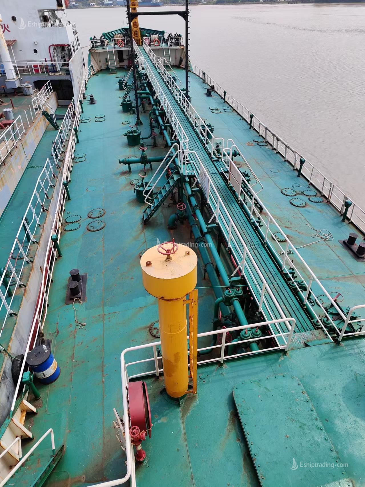 1425 T Product Oil Tanker For Sale