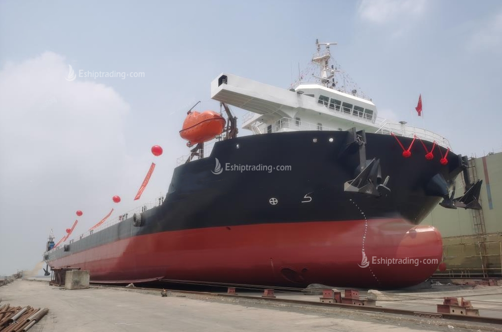 8000 T Deck Barge /LCT For Sale