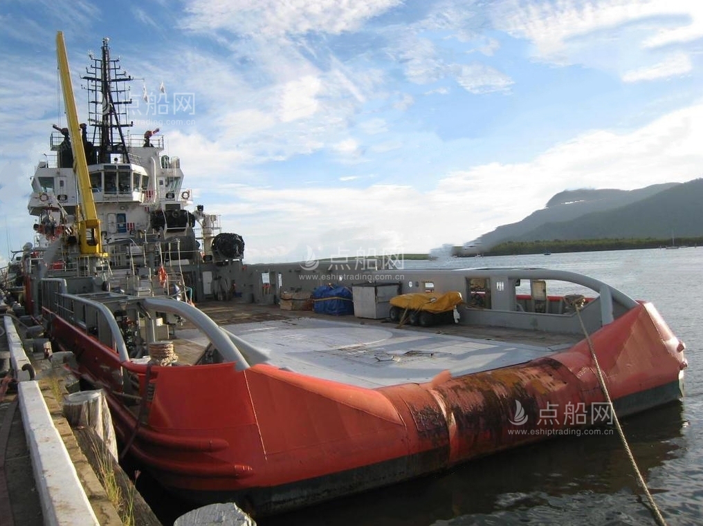 出售7100 马力三用拖轮