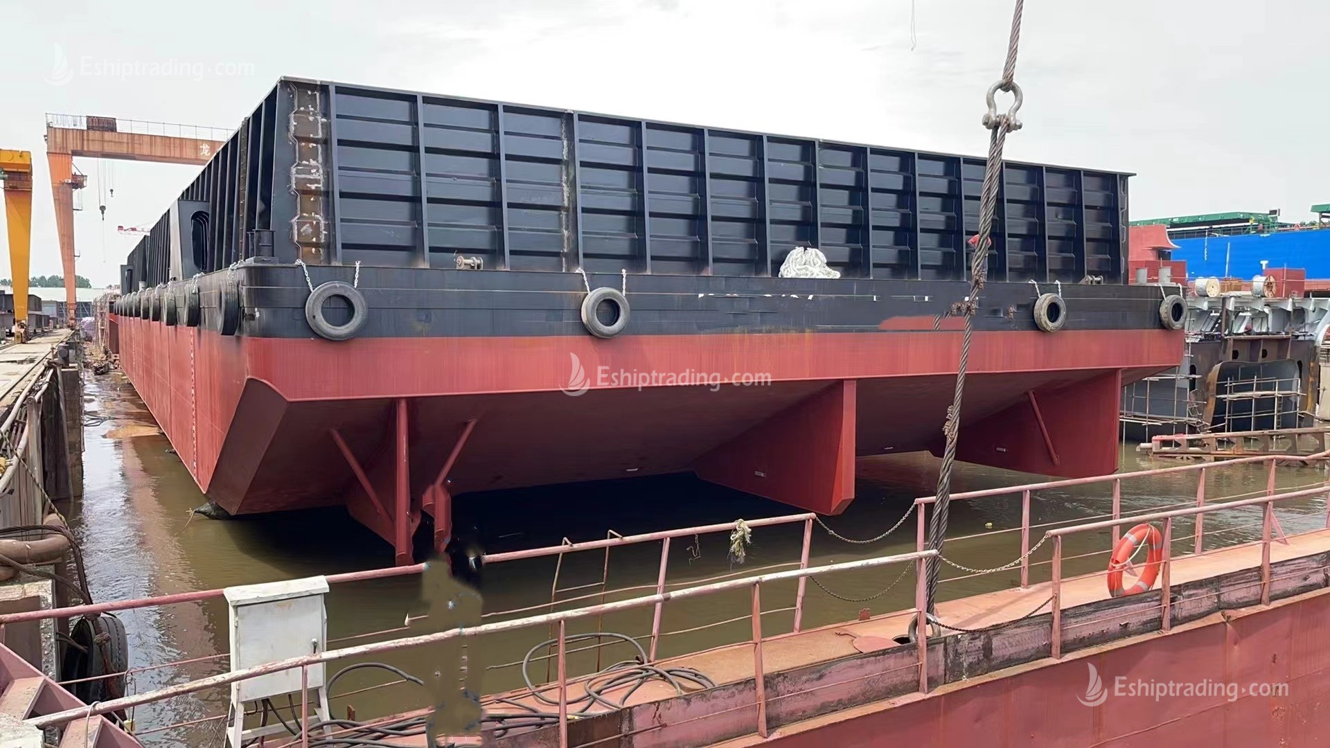 310 FT Non-self-propelled deck barge For Sale