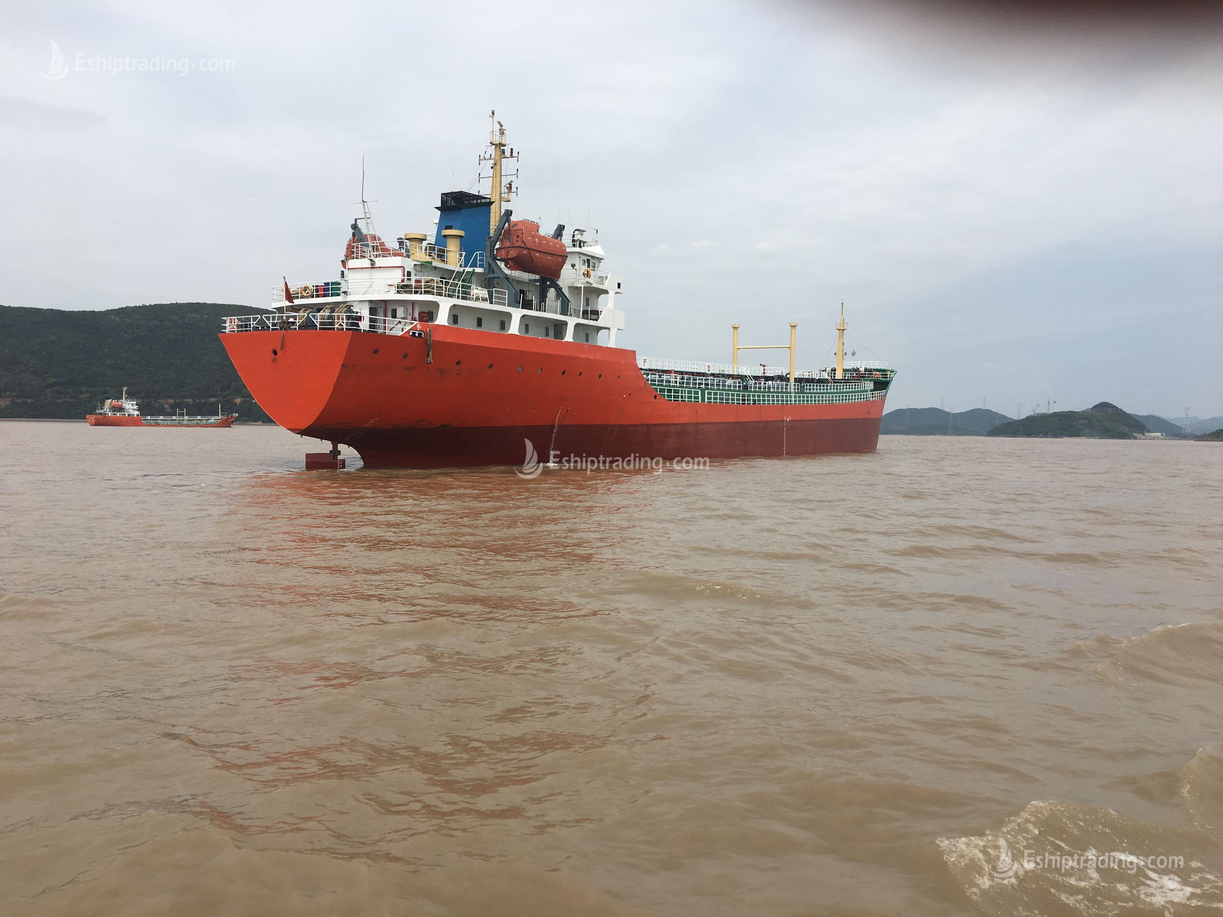 7099 T Product Oil Tanker For Sale