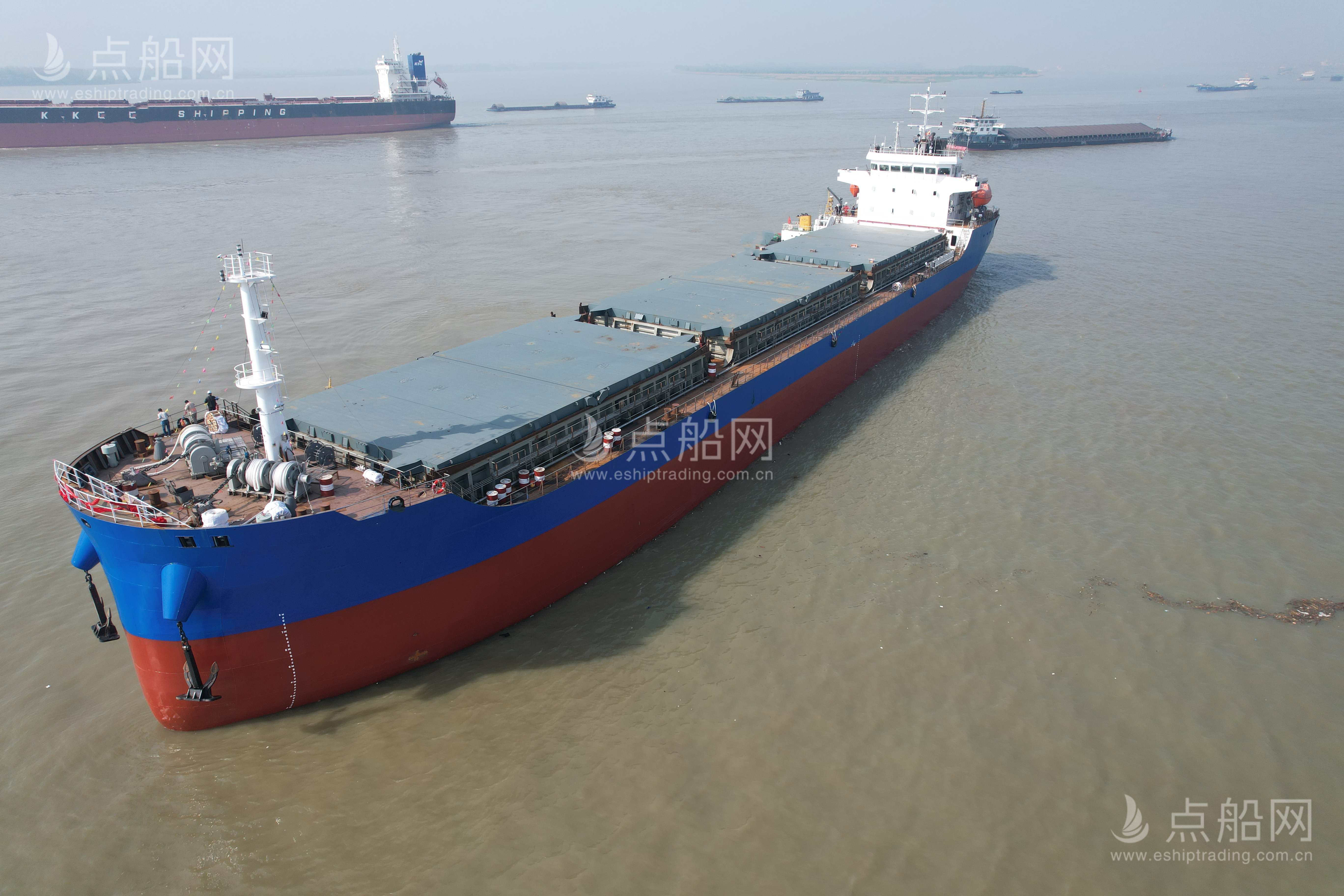 出售12500吨散货船