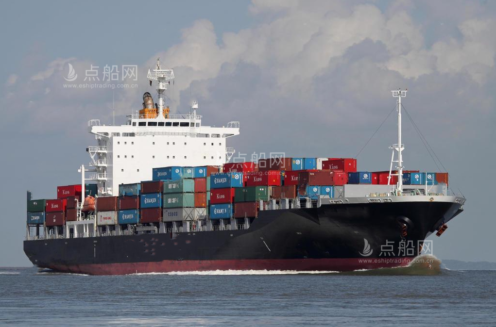出售2553箱集装箱船