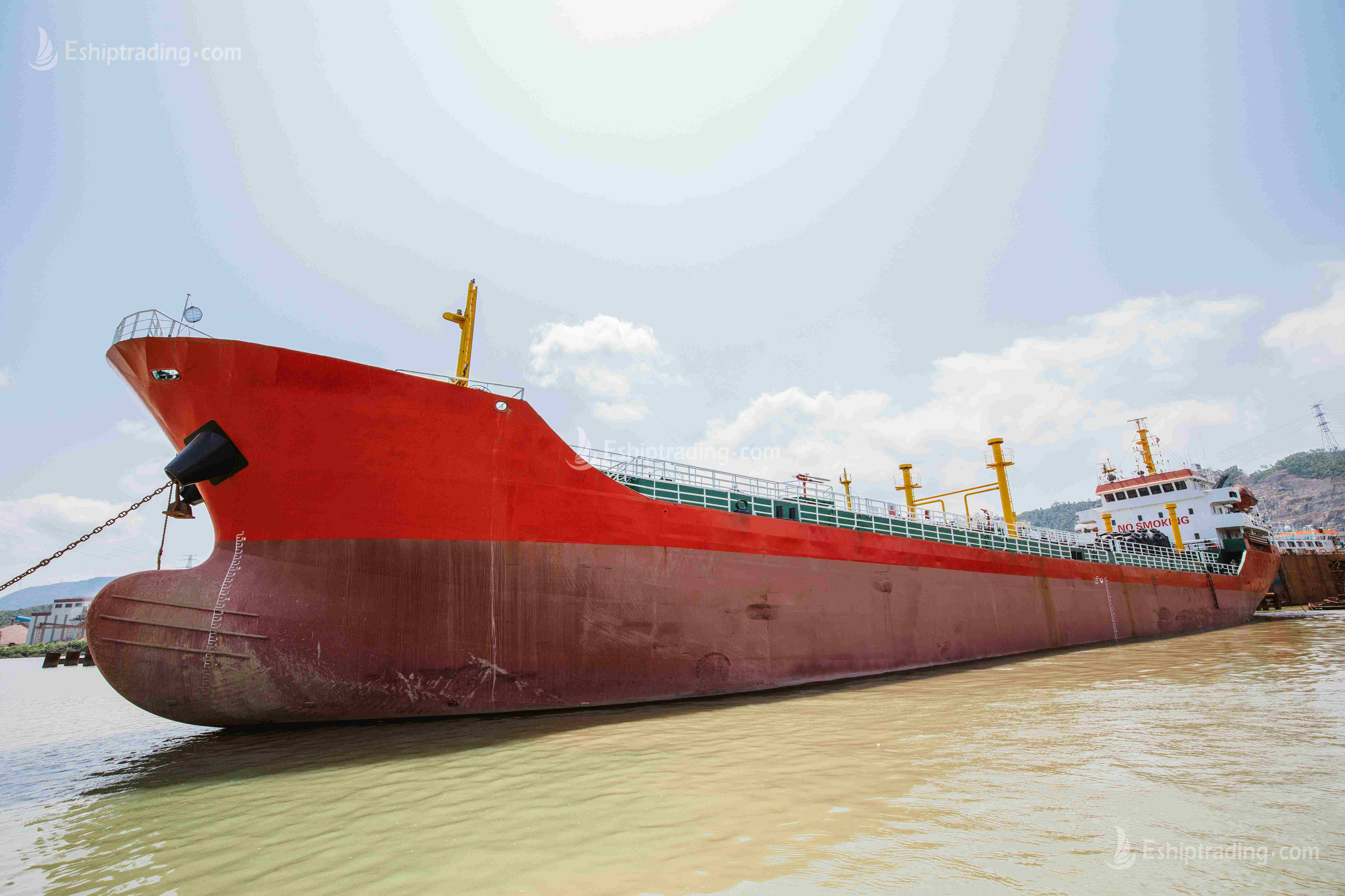 4600 T Product Oil Tanker For Sale