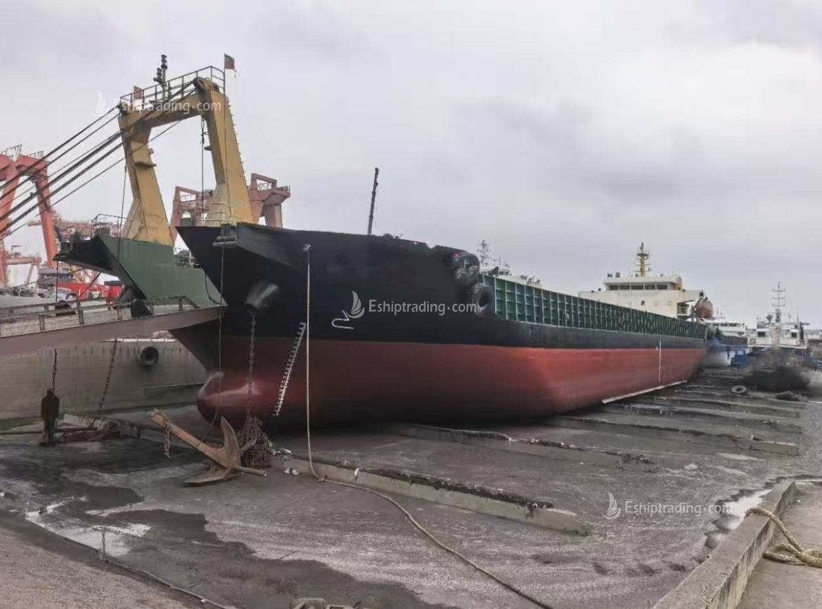 5000 T Deck Barge /LCT For Sale