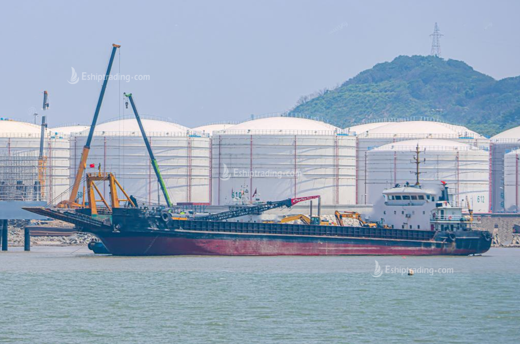 3100 T Deck Barge /LCT For Sale