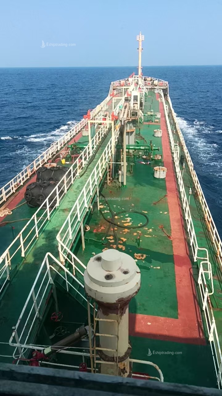 5470 T Product Oil Tanker For Sale