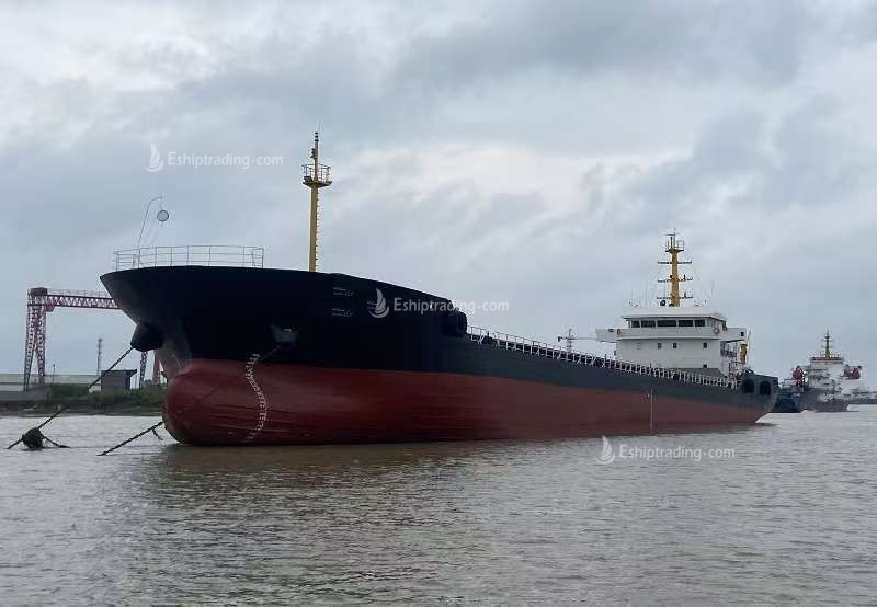 3700 m³ Bottom-Discharge Hopper Barge For Sale