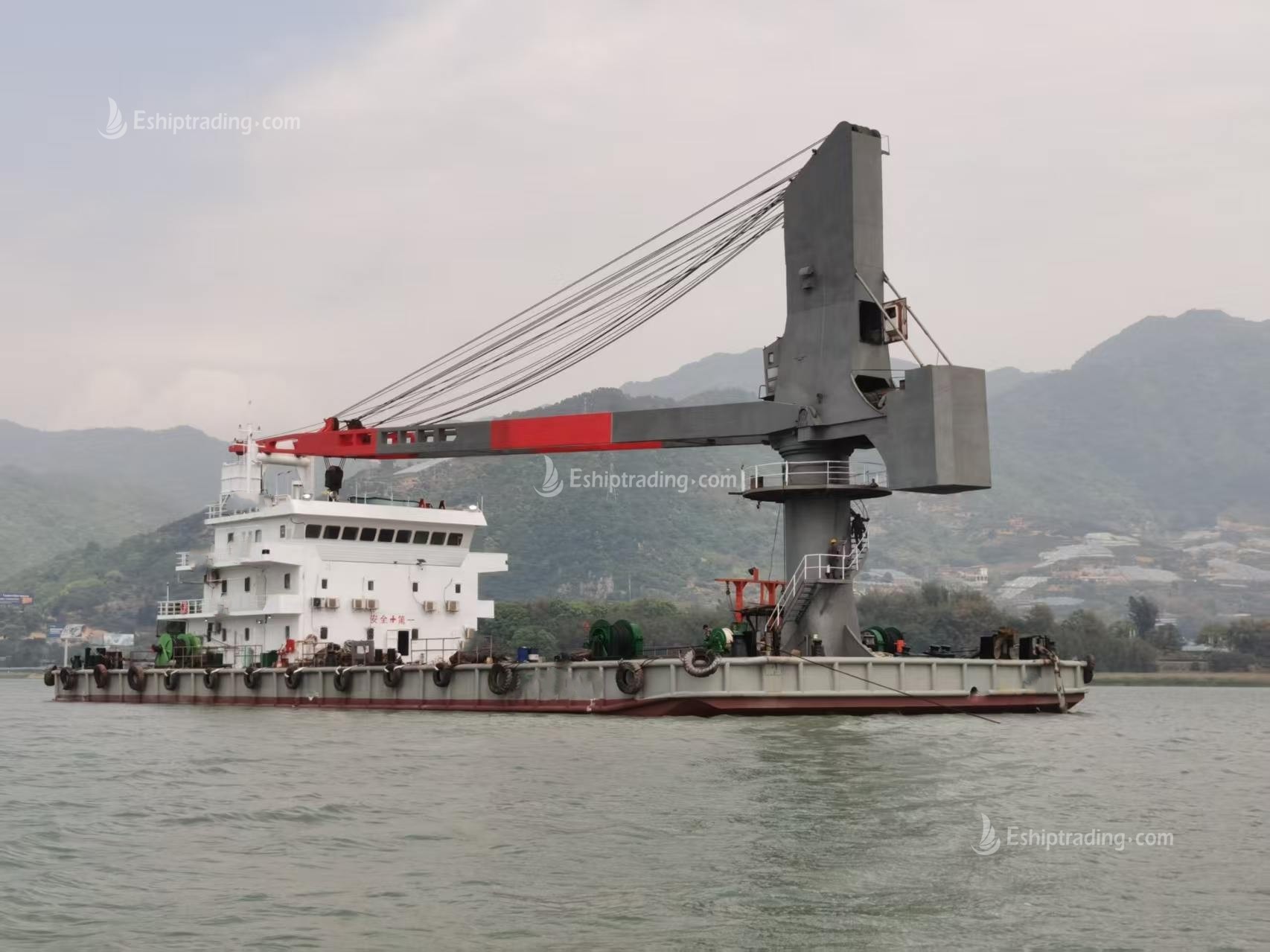 130 T Fully Revolving Floating Crane For Sale