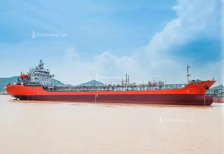 9035 T Product Oil Tanker For Sale