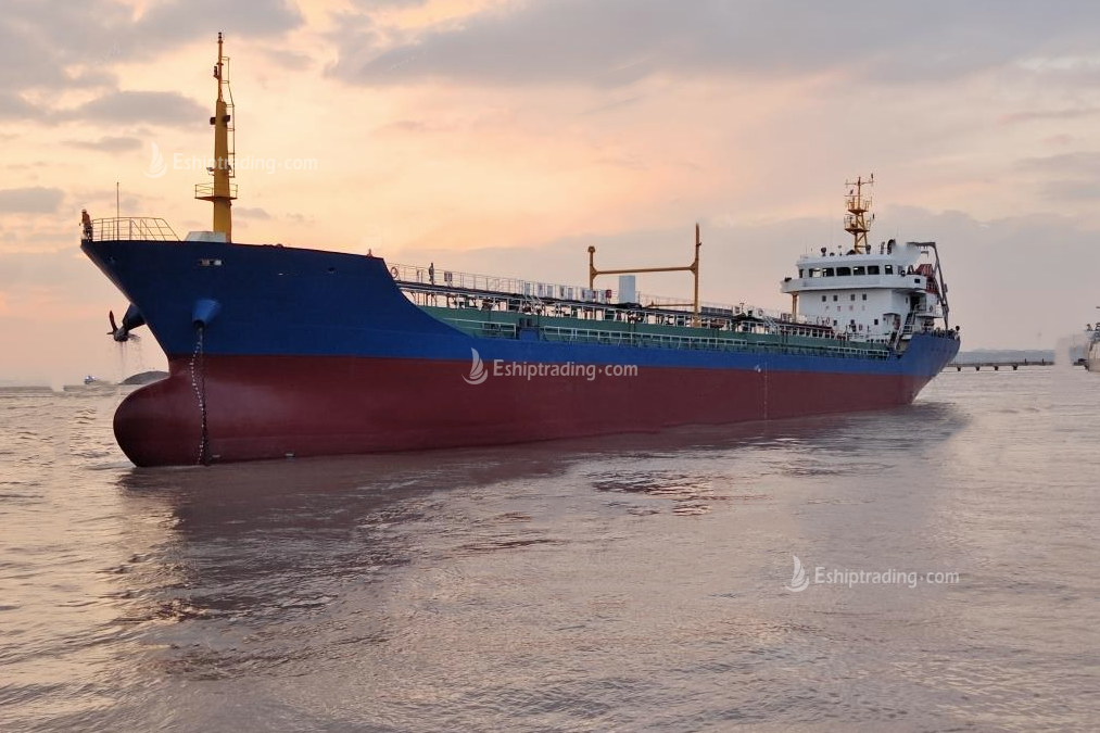 6064 T Product Oil Tanker For Sale