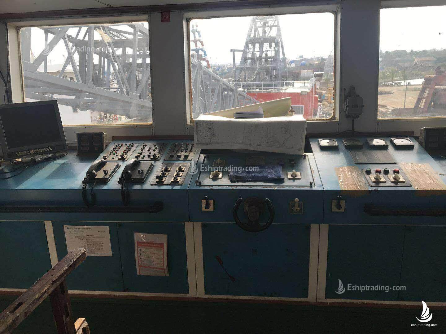 18 m3 Grab Dredger For Sale