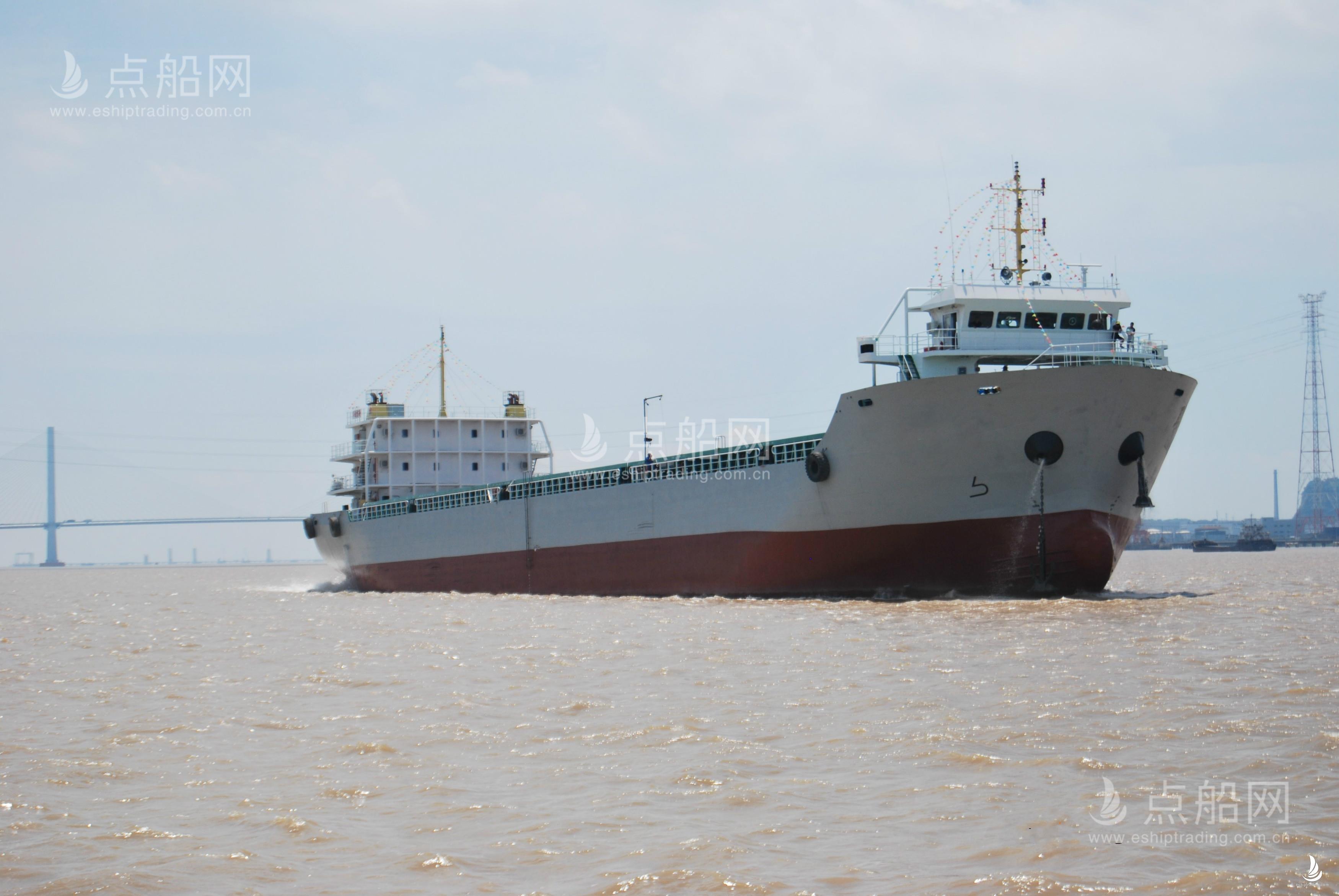 出售382箱集装箱船