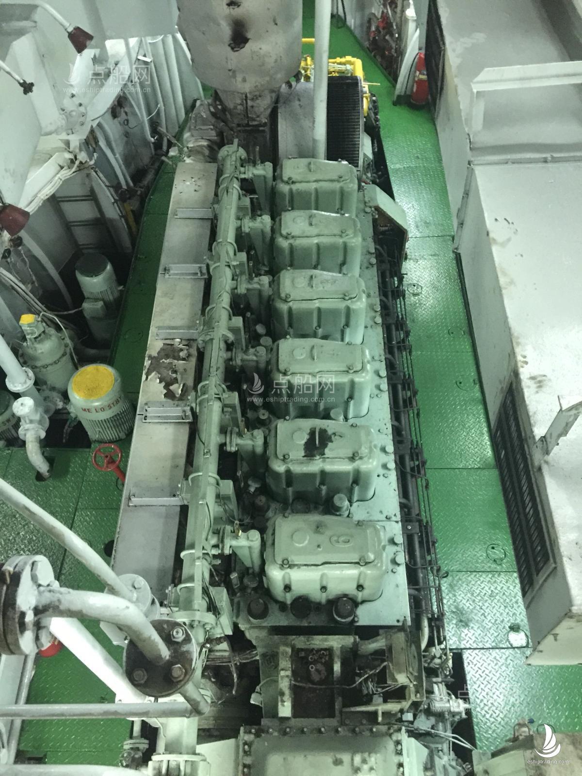 出售8828吨成品油船